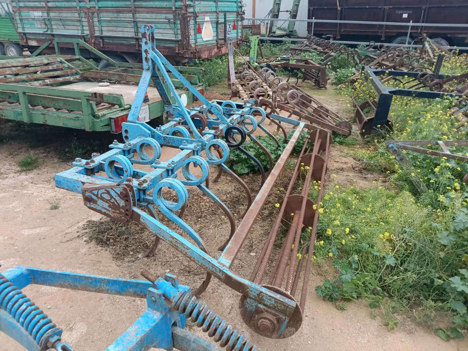 Cultivador de 13 brazos de rosco de 27 | cultivadores