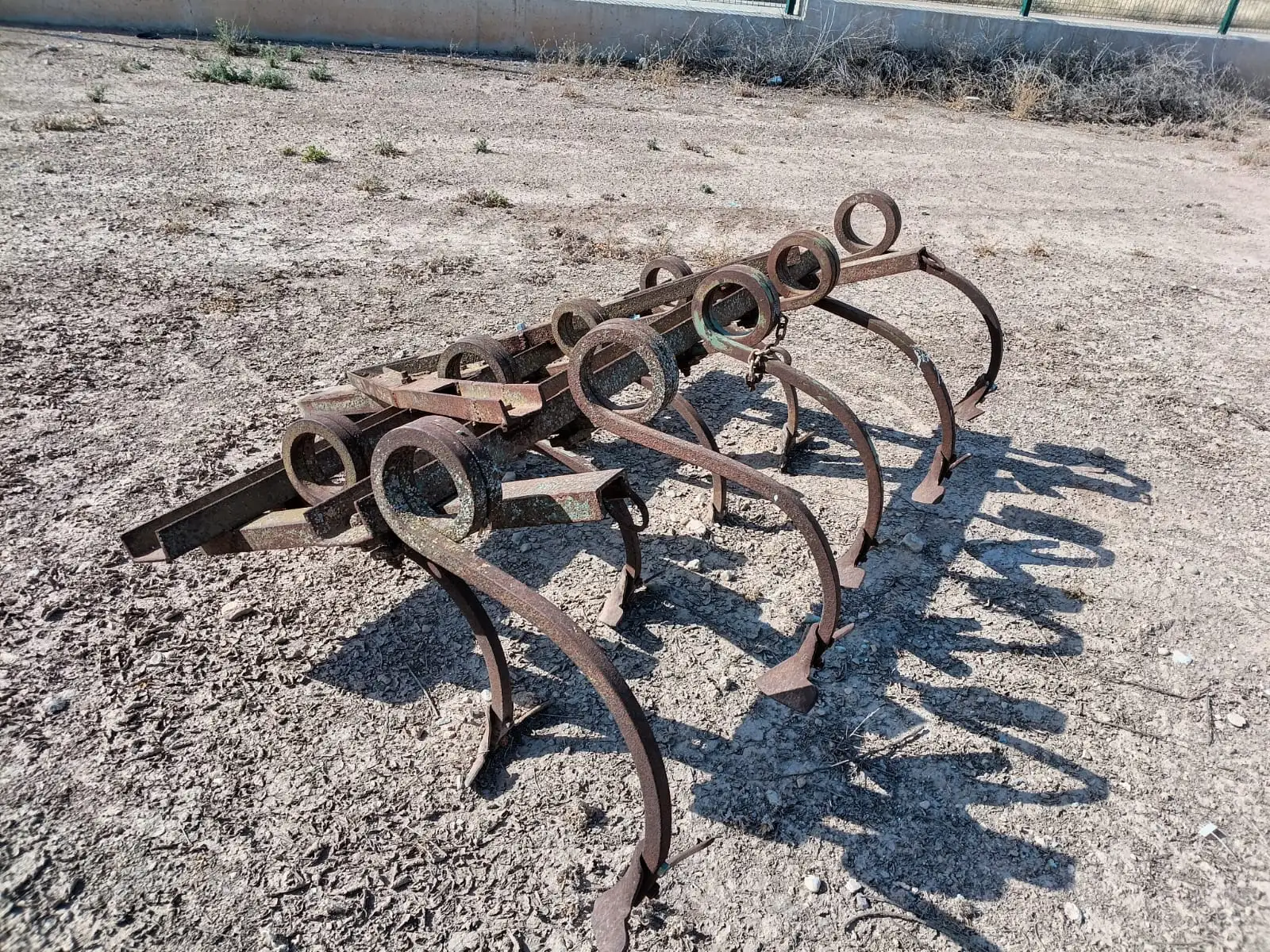 Cultivador de 9 brazos - vista 3