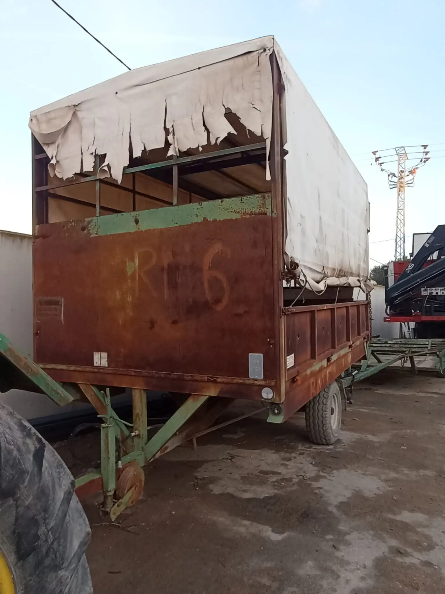 Remolque agrícola - vista 2