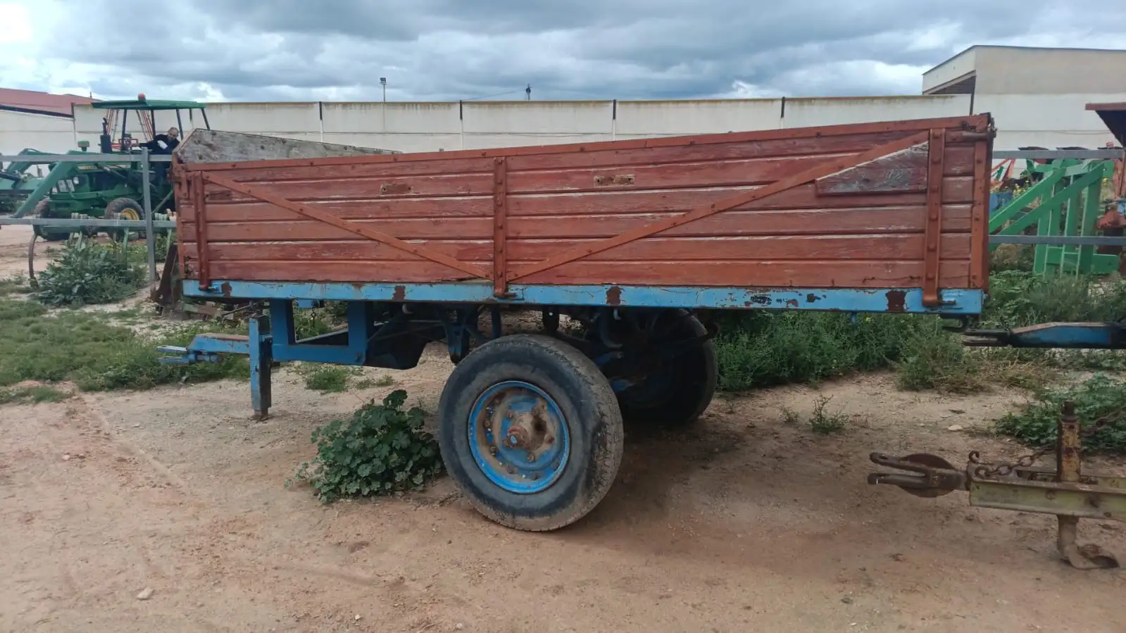 Remolque agrícola de 1 eje de 3250x1800x500 - vista 2