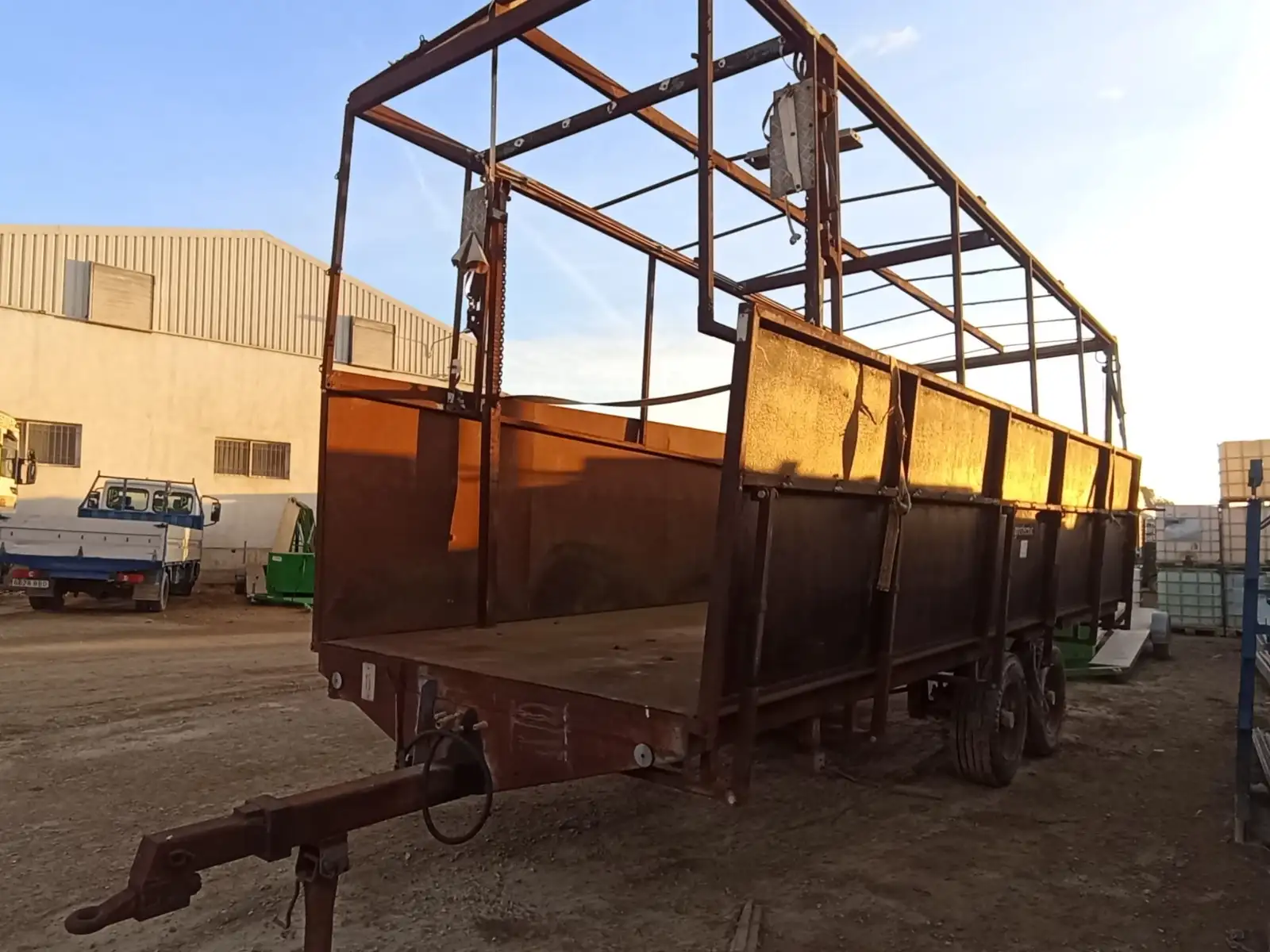 Remolque frutero - vista 2