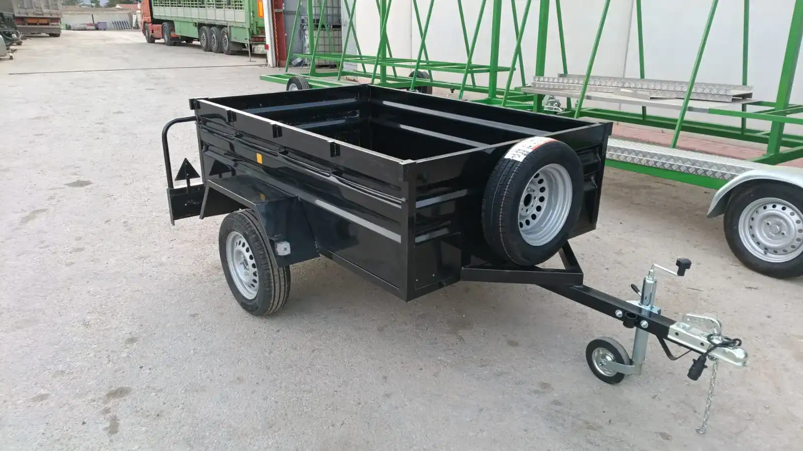 Remolque caja fija 1 eje 2000x1300x520 - vista 3