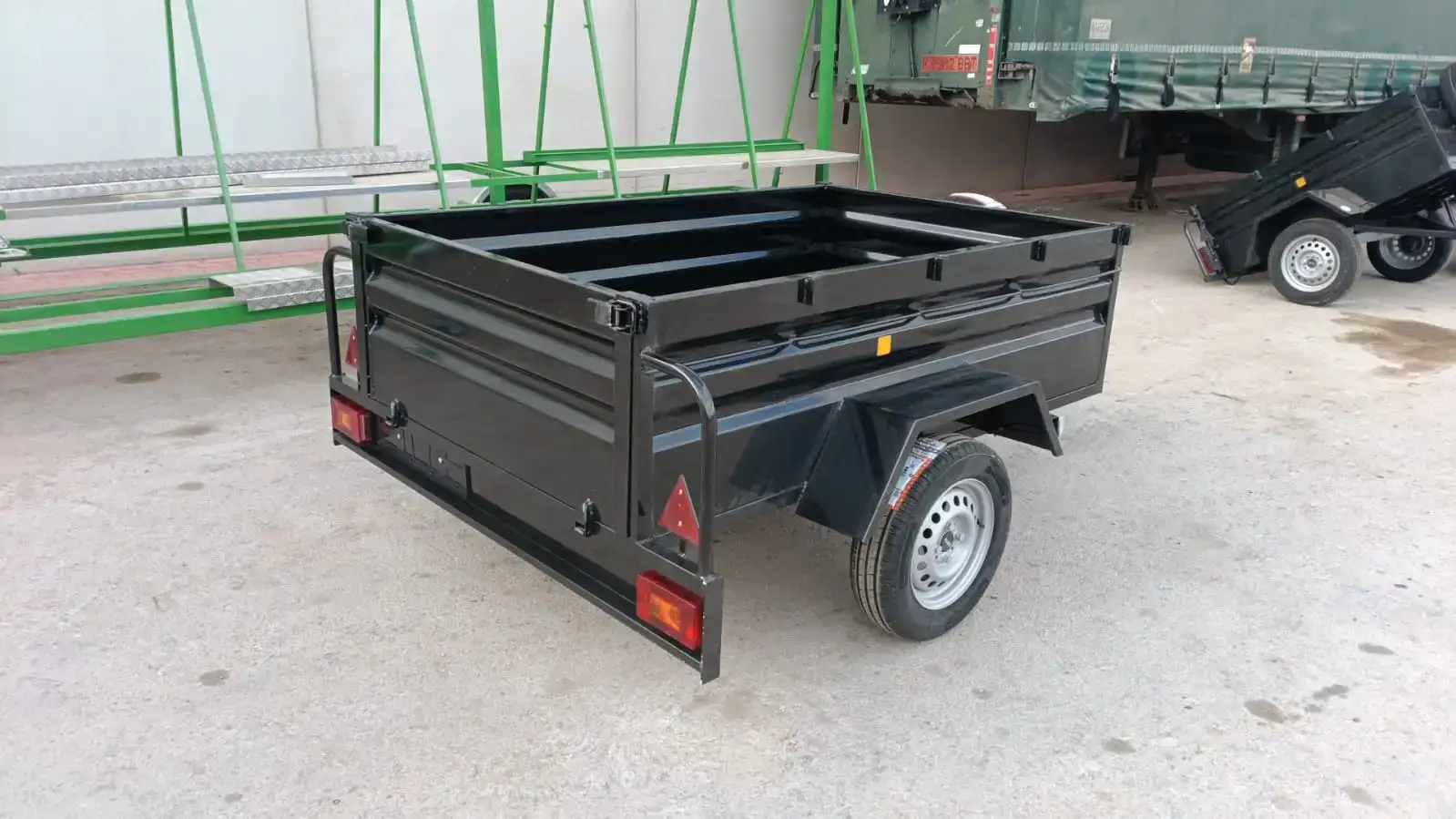 Remolque caja fija 1 eje 2000x1300x520 - vista 4