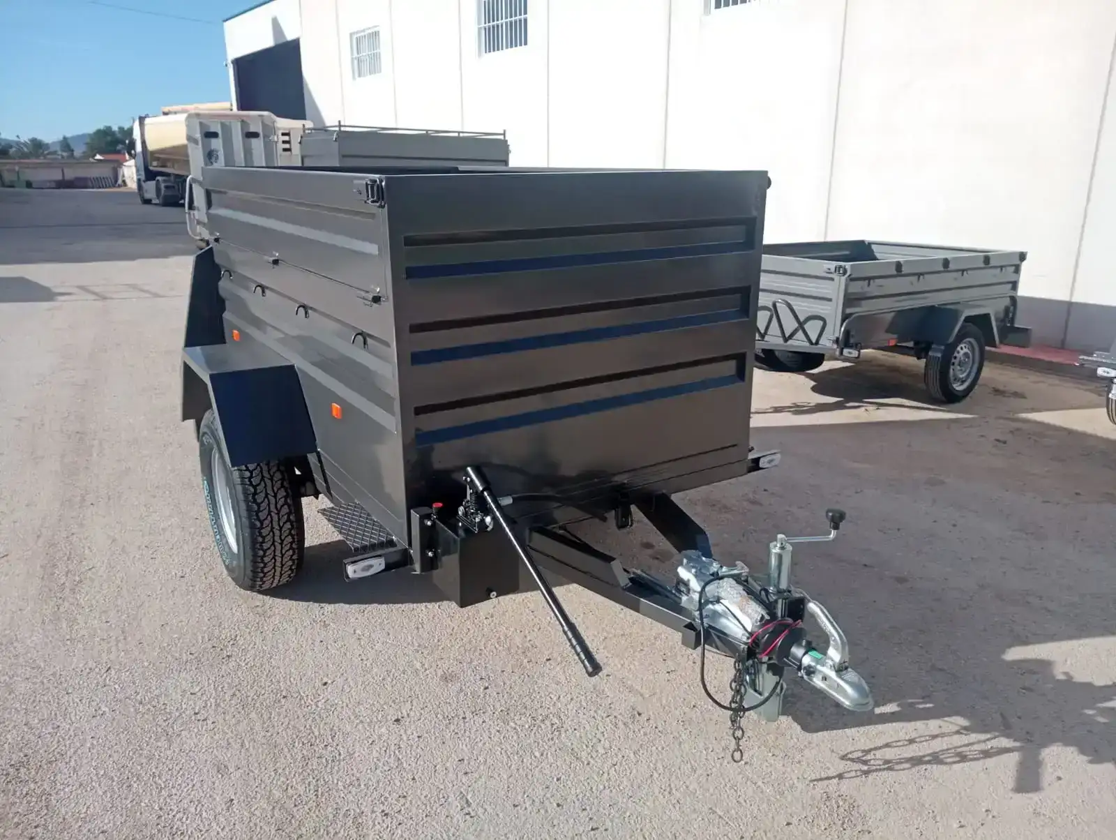 Remolque basculante todoterreno 1 eje 2200x1300x600+300 - vista 3