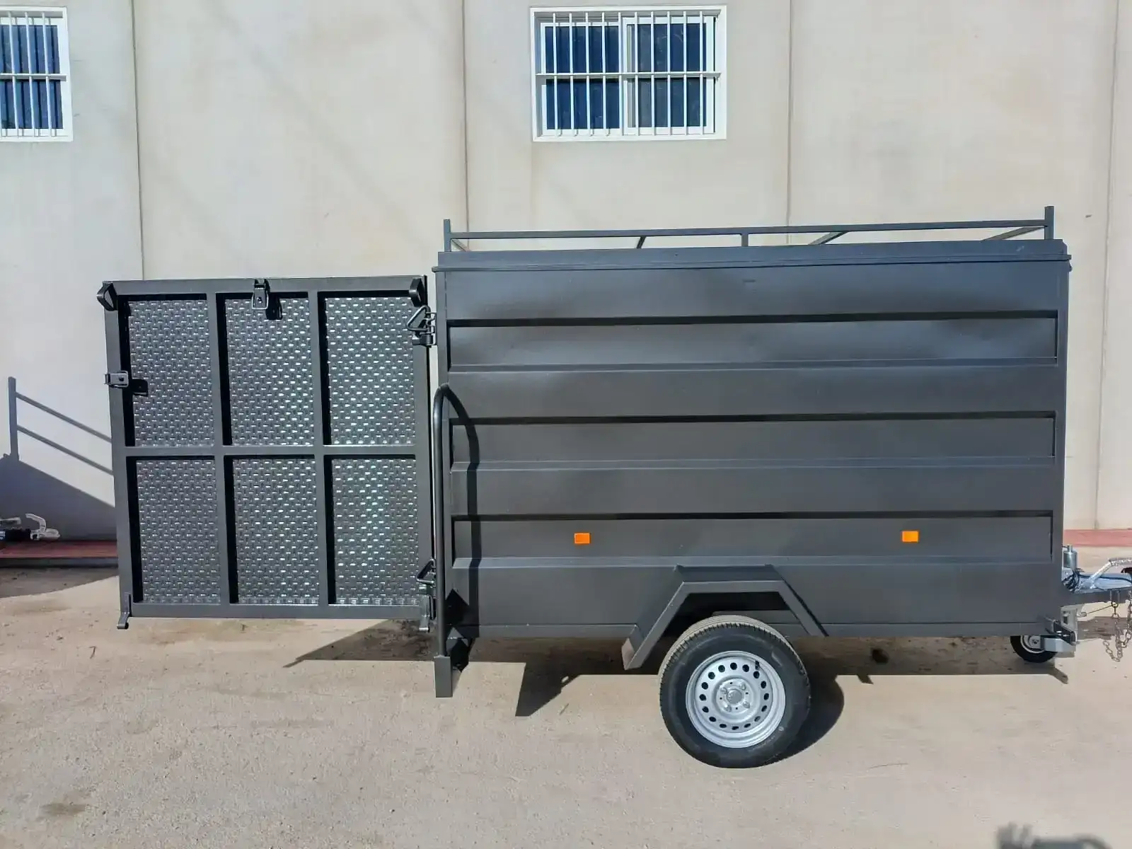 Remolque furgón 1 eje 2400x1400x1400 - vista 2