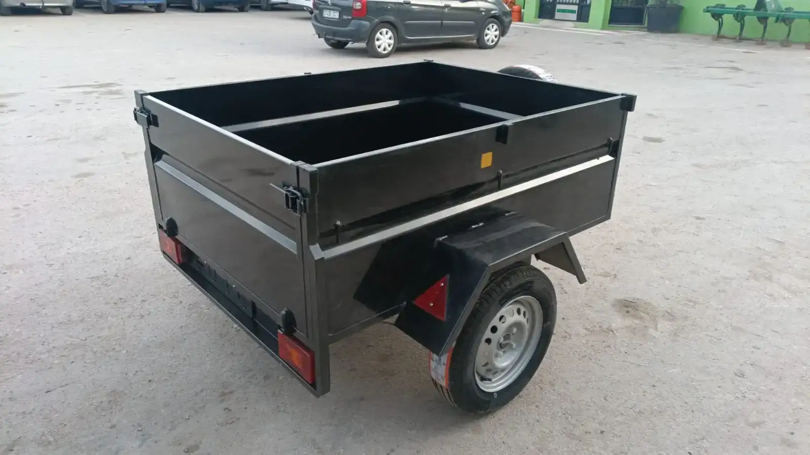 Remolque caja fija 1 eje 1550x1200x520 - vista 3