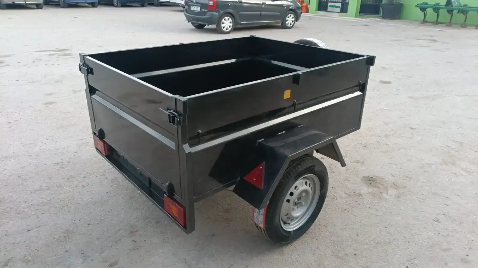 Remolque caja fija 1 eje 1550x1200x520 - vista 3