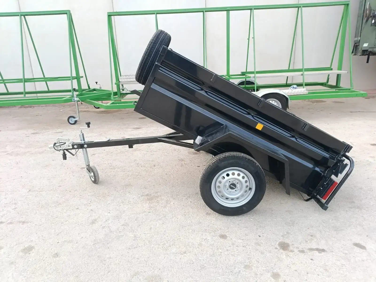Remolque semibasculante 1 eje 1800x1300x520