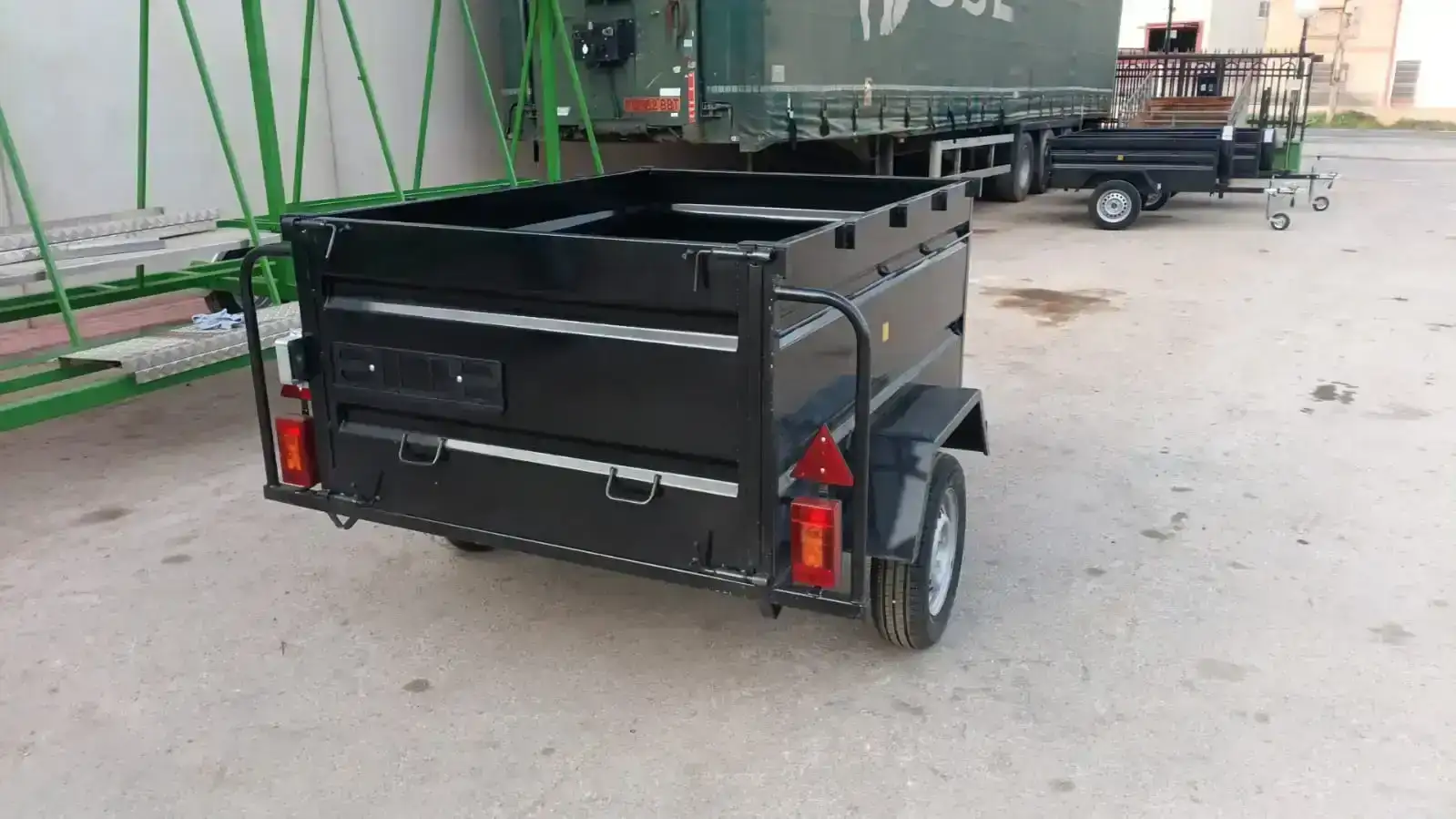 Remolque semibasculante 1 eje 1800x1300x750 - vista 2