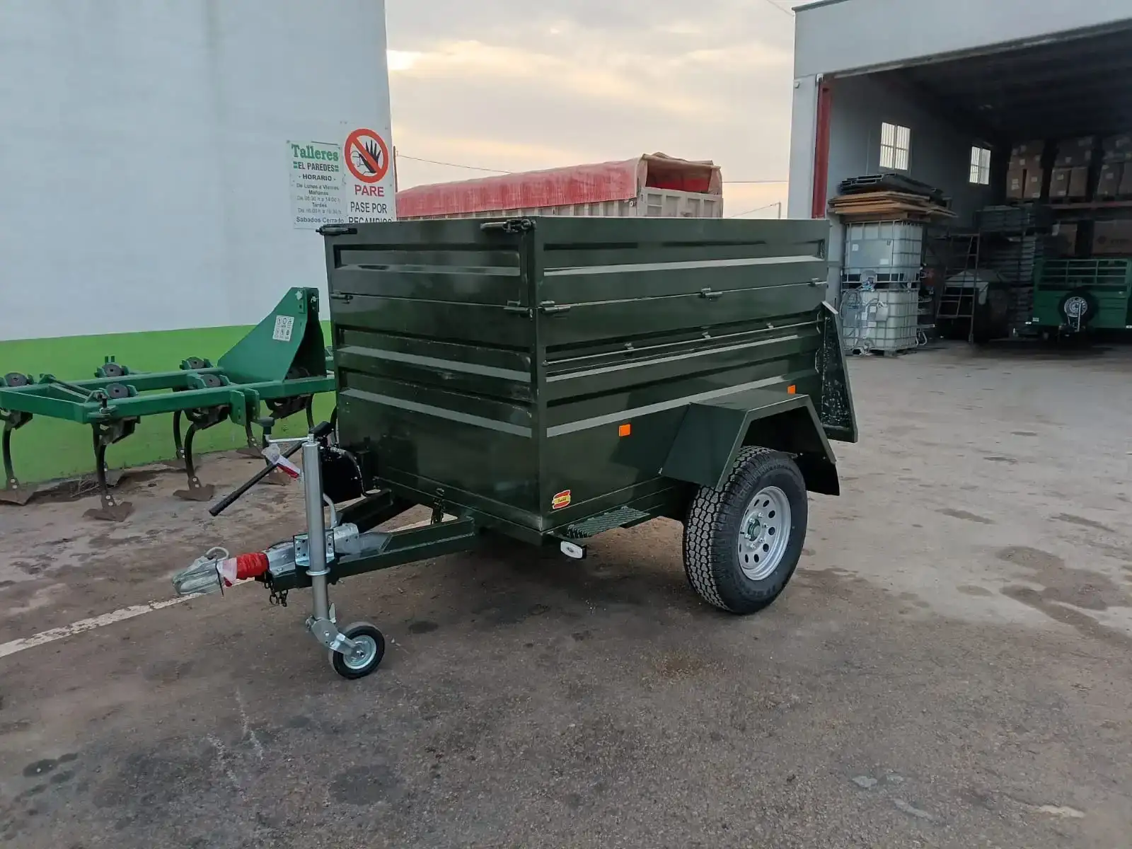 Remolque basculante todoterreno 1 eje 2000x1300X600+300 - vista 3