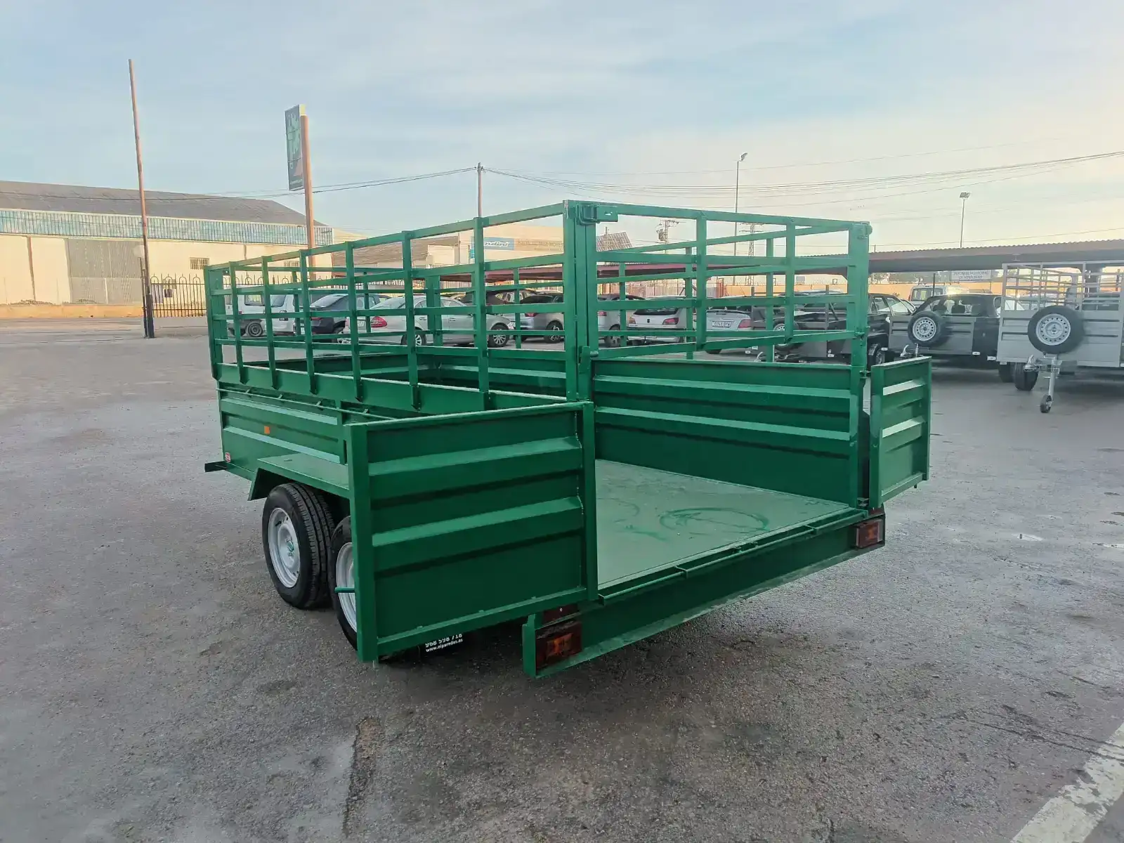 Remolque caja fija 2 ejes 3500X1600X600+600 - vista 4