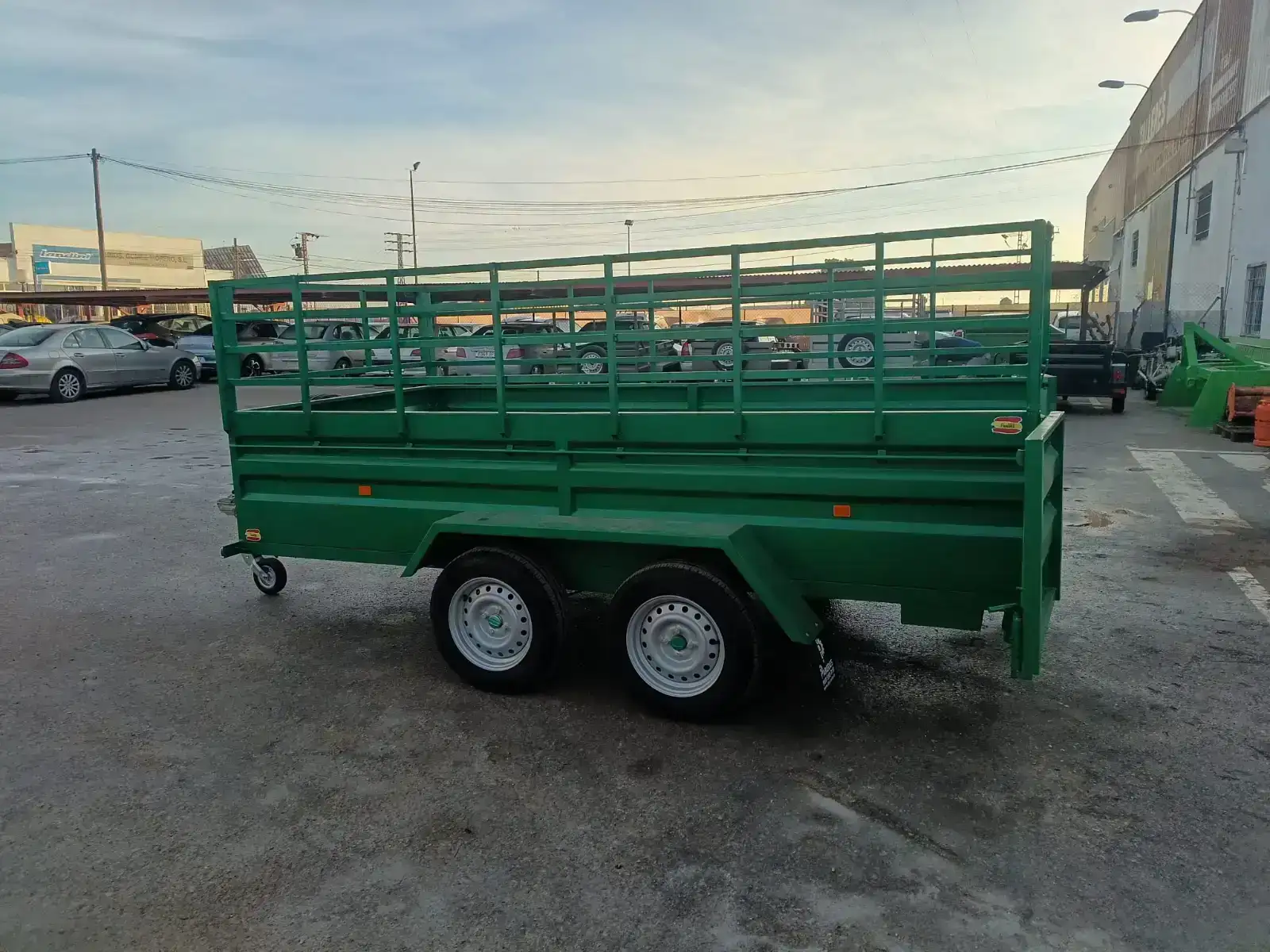 Remolque caja fija 2 ejes 3500X1600X600+600 - vista 5