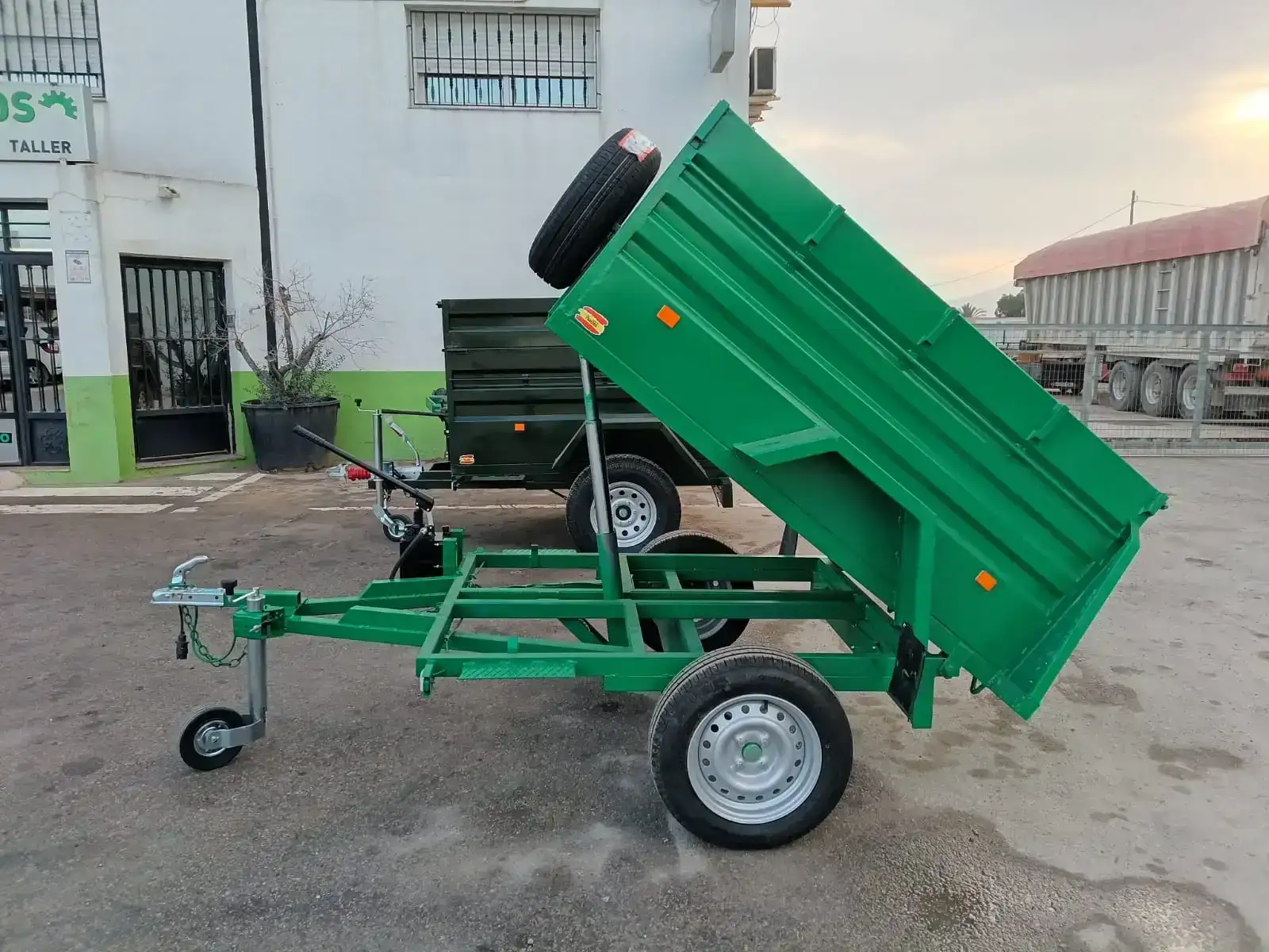 Remolque basculante 1 eje 1800x1300x600 - vista 9