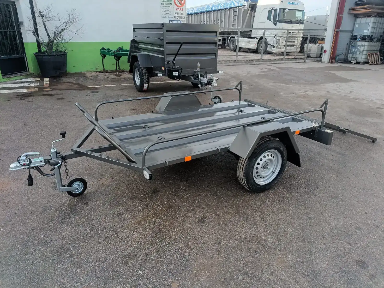 Remolque porta quads + motos - vista 6