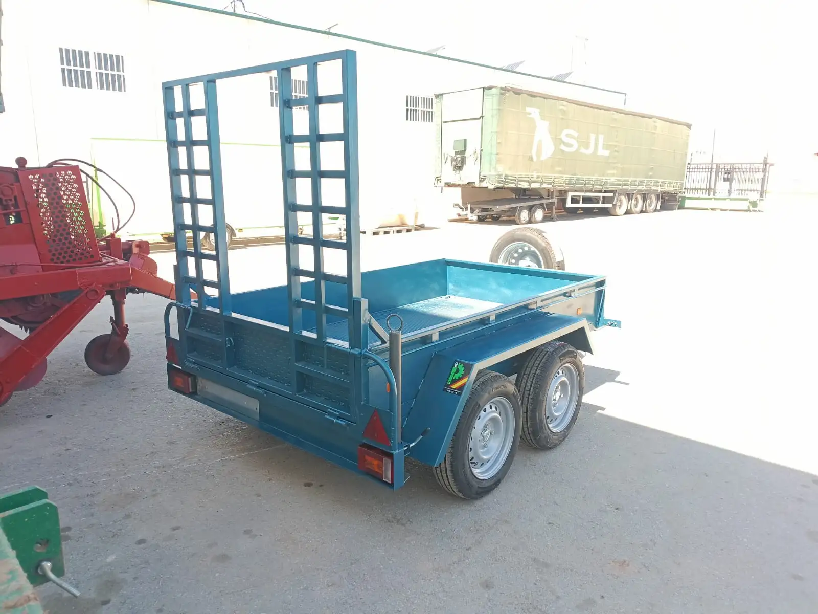 Remolque portamaquinarias 2300x1300x300 - vista 3