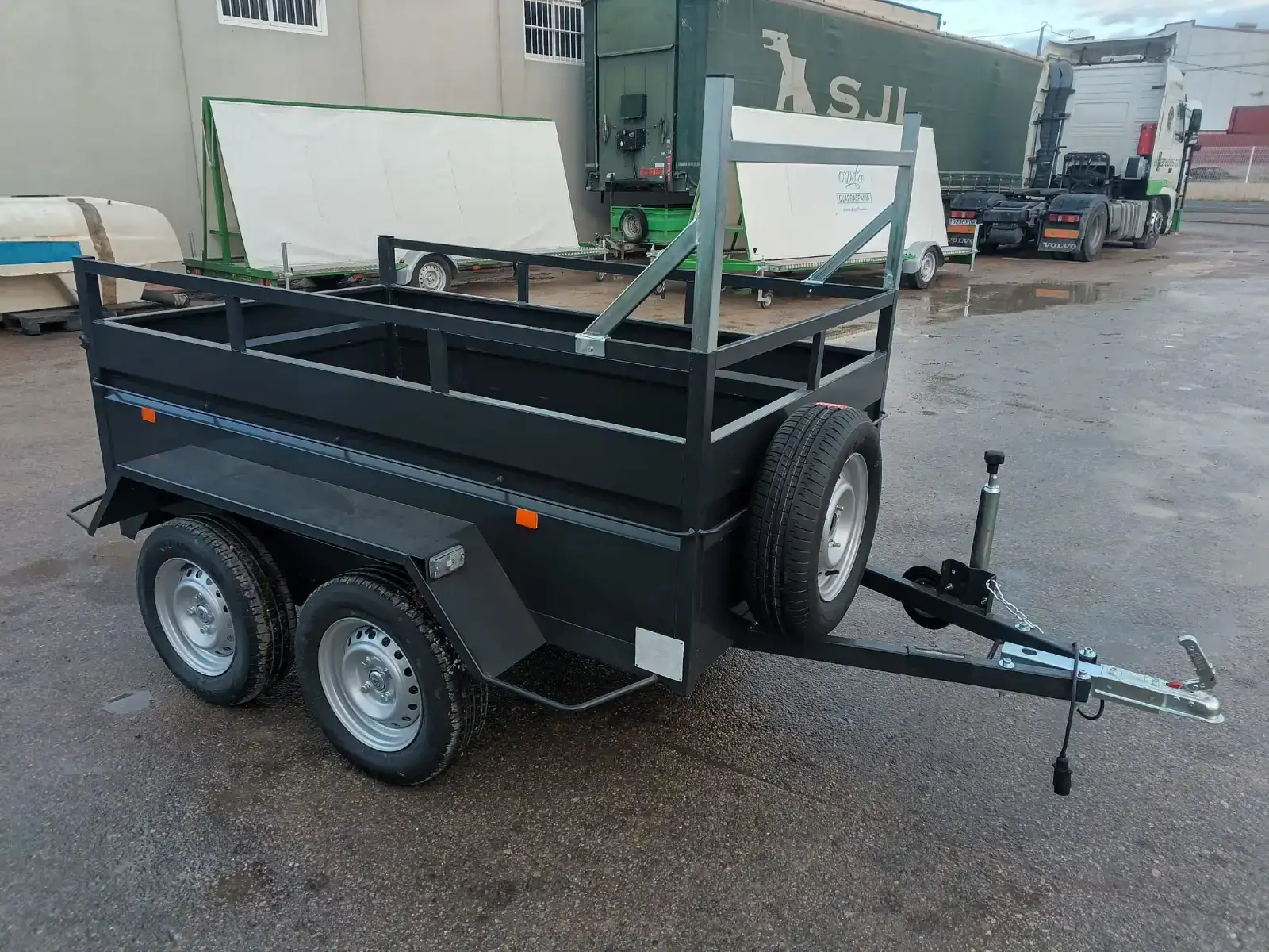 Remolque caja fija 22000x1300x500+200 2 ejes - Imagen del producto