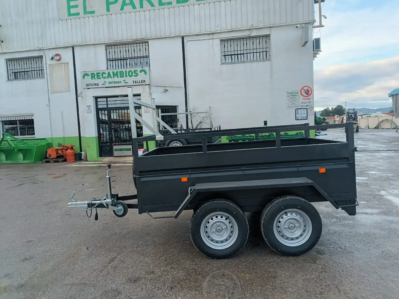 Remolque caja fija 22000x1300x500+200 2 ejes - vista 5