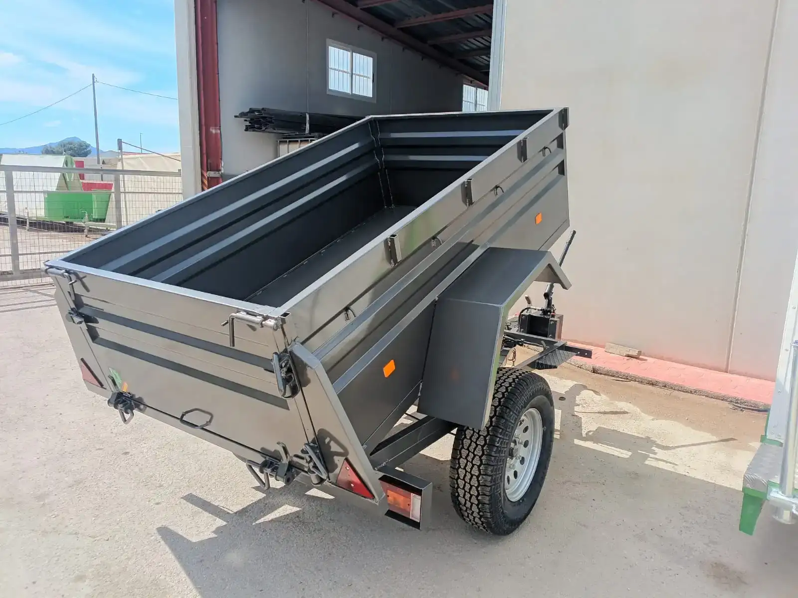 Remolque basculante todoterreno 2200x1300x600 - vista 1