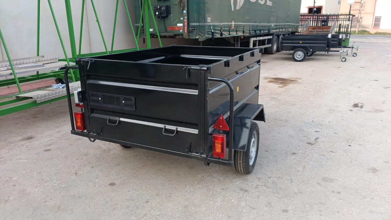 Remolque semibasculante 1800x1300x750 - vista 2