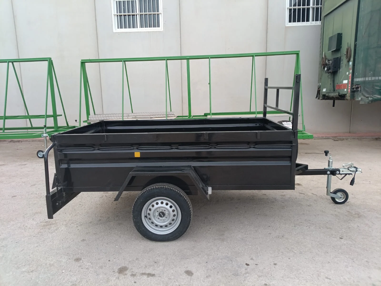 Remolque caja fija 2200x1300x500 - vista 3