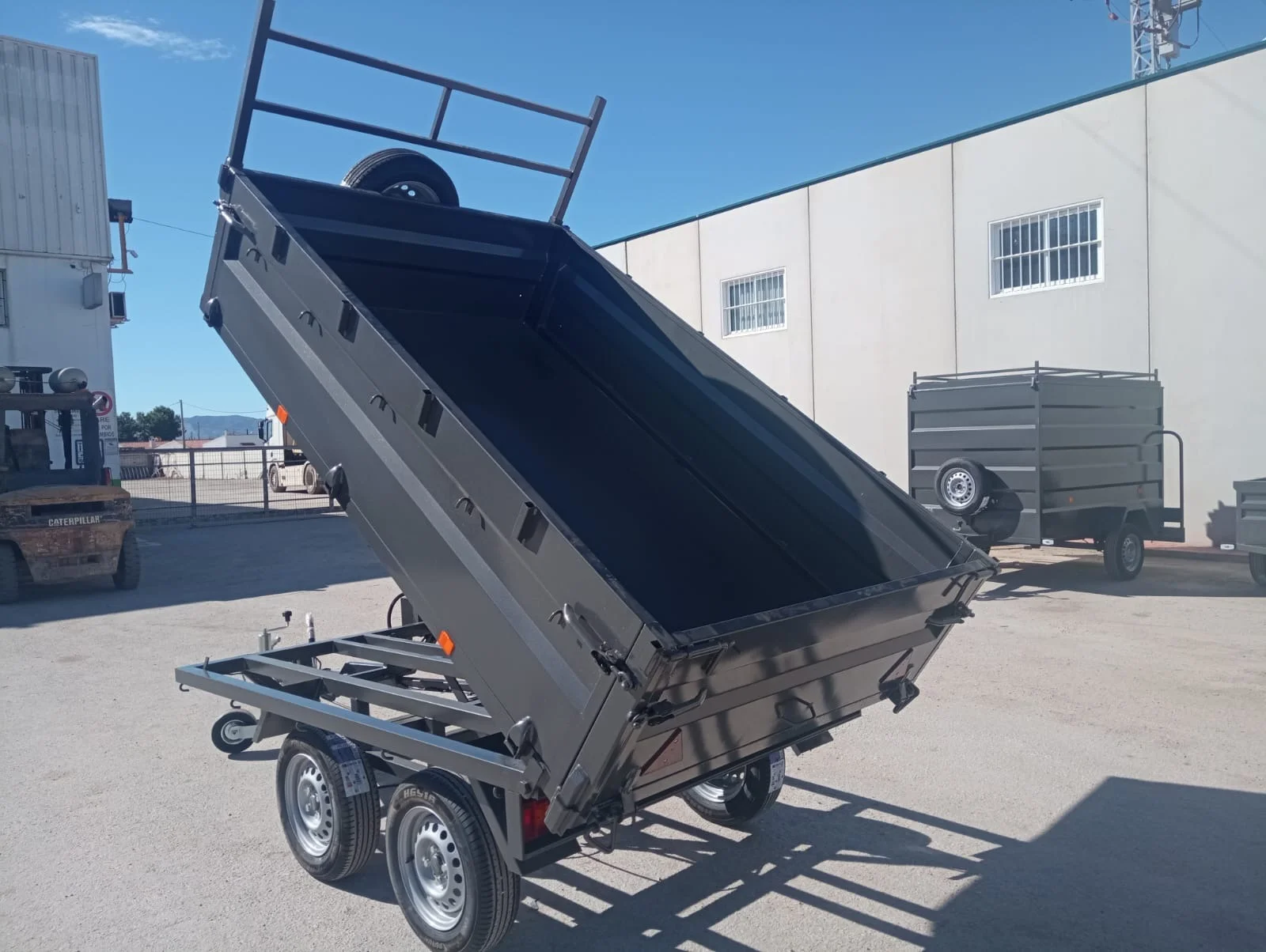 Remolque basculante hidráulico 2600x1600x500 - vista 5