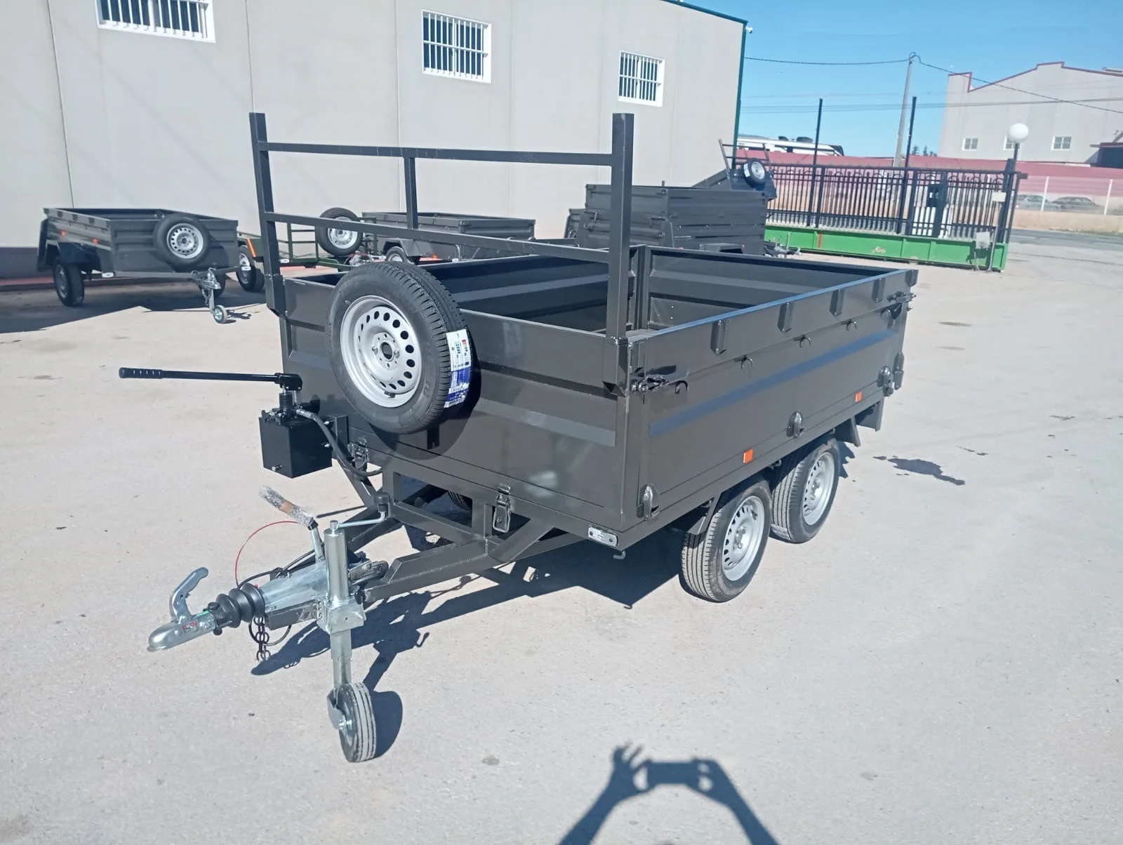 Remolque basculante hidráulico 2600x1600x500 - vista 7