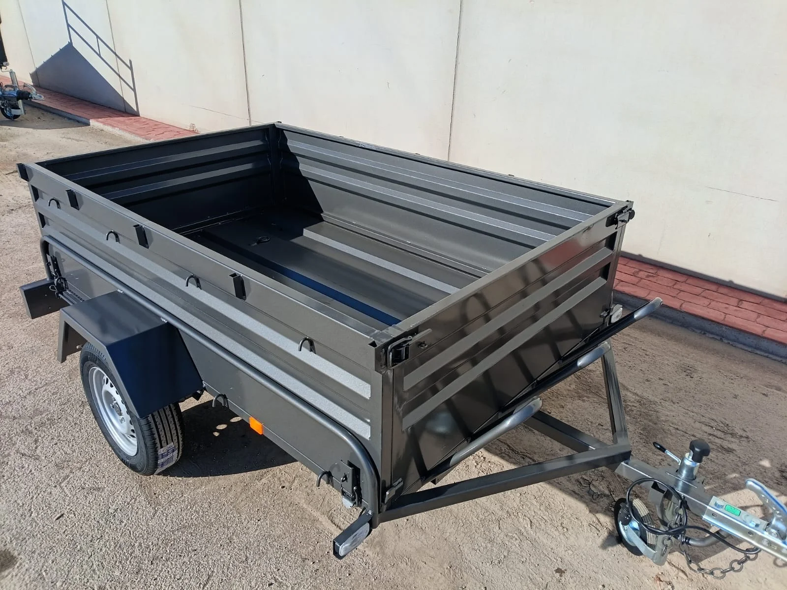 Remolque porta motos + carga 2200x1300x500 - vista 3