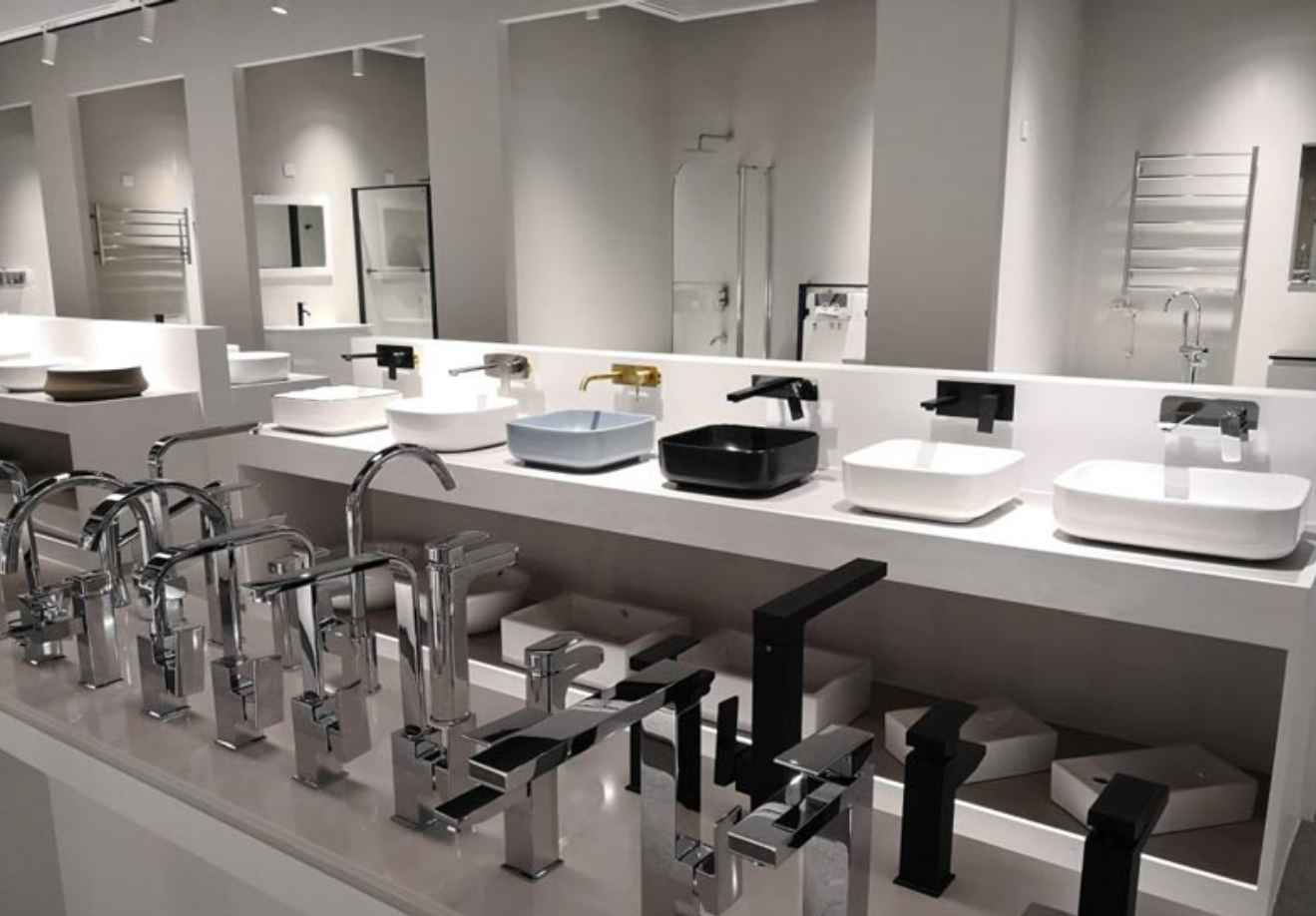 BOT: Importation et vente des produits d’éclairage et sanitaires.