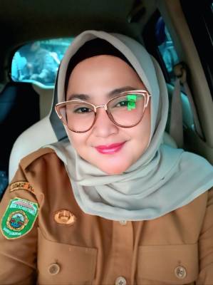 Foto Riri Rizkiepiko