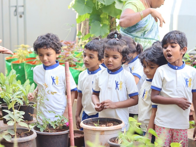 Children learning together