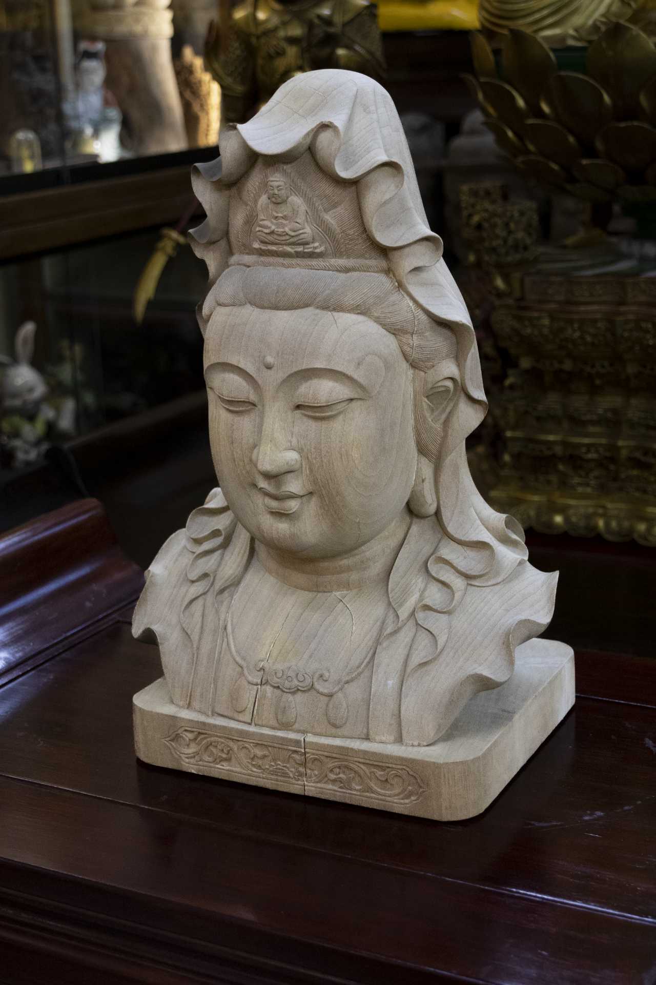 A collection of user-submitted wood carvings.