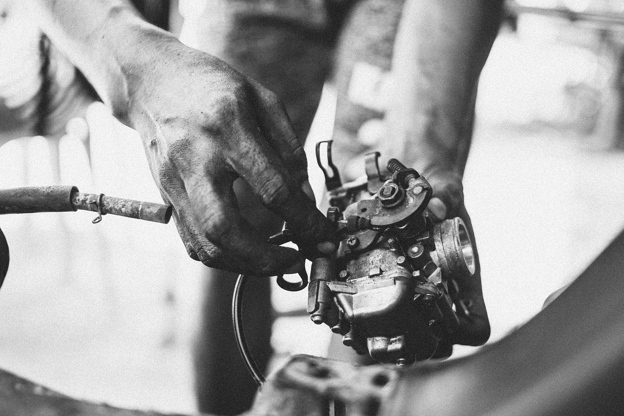 Cómo cambiar el aceite de la moto paso a paso (y cada cuánto)