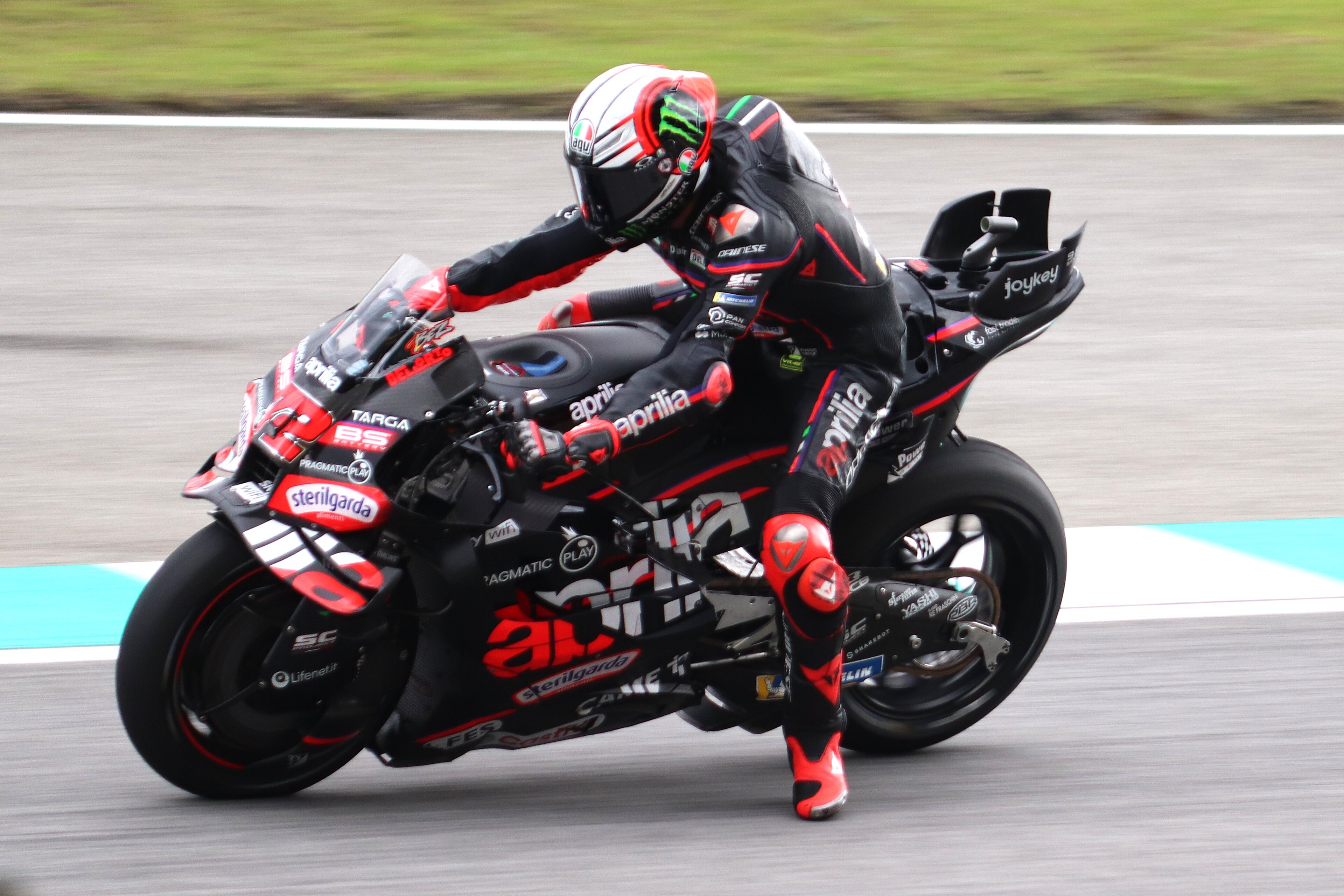 Aprilia hace historia en Mandalika y el Mundial de MotoGP se decide por dos puntos