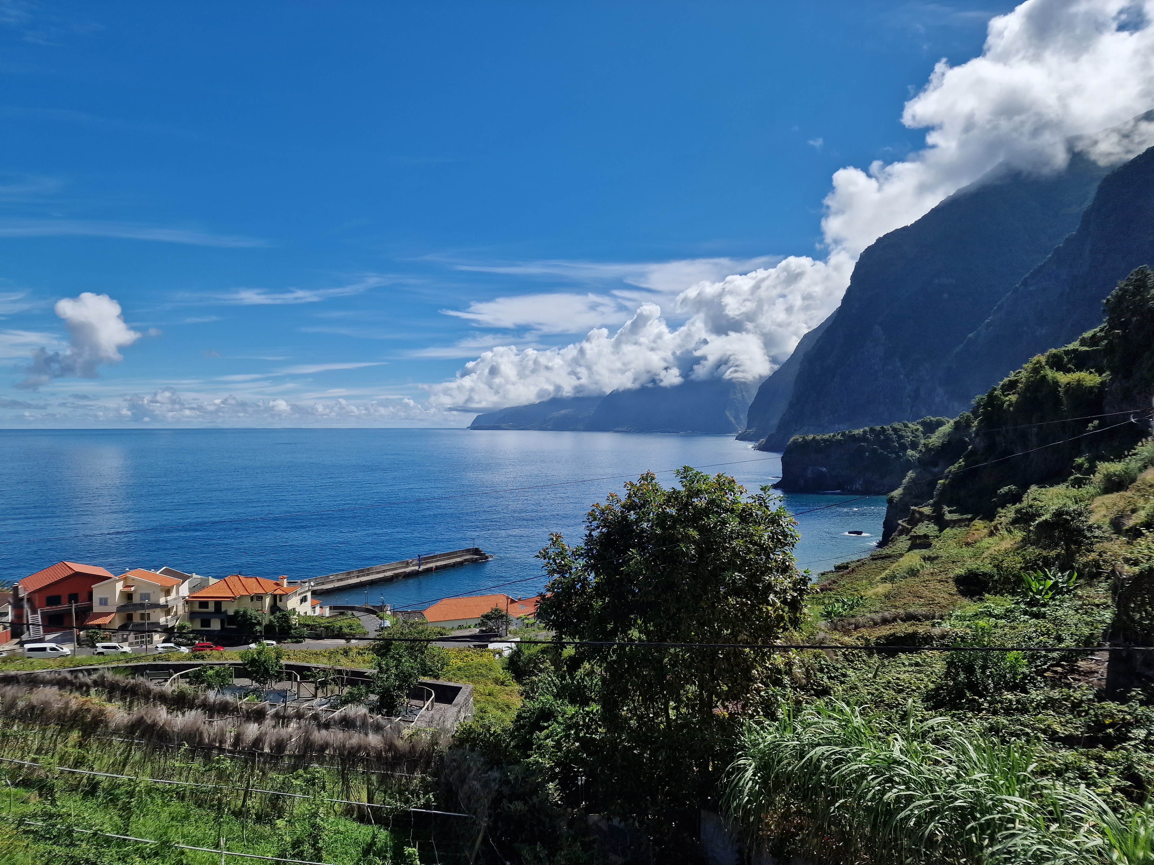 Paisagem dramática das montanhas do Seixal