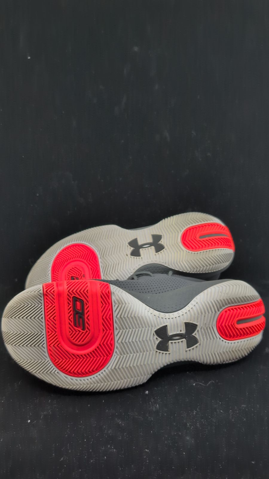 Under Armour Curry 3Zero III Halo Gray Beta Red - Media 3