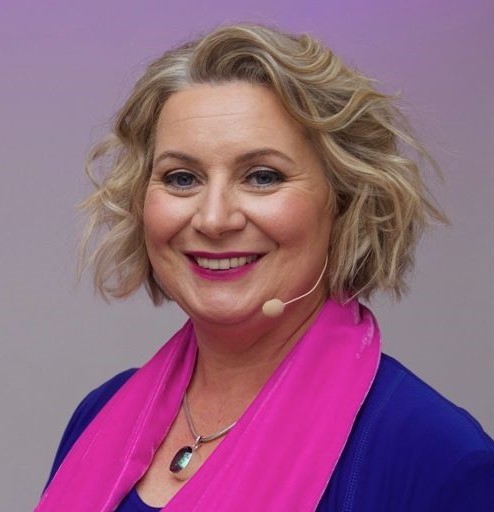 Dr Lisa Turner