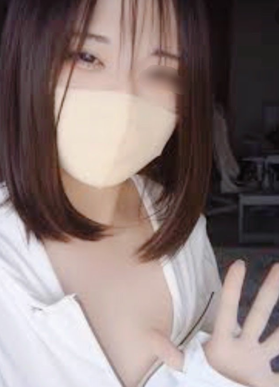 花山ふみか 1