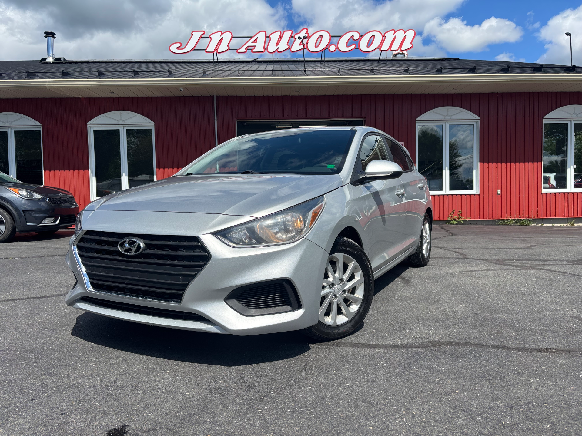 2020 HYUNDAI Accent SE