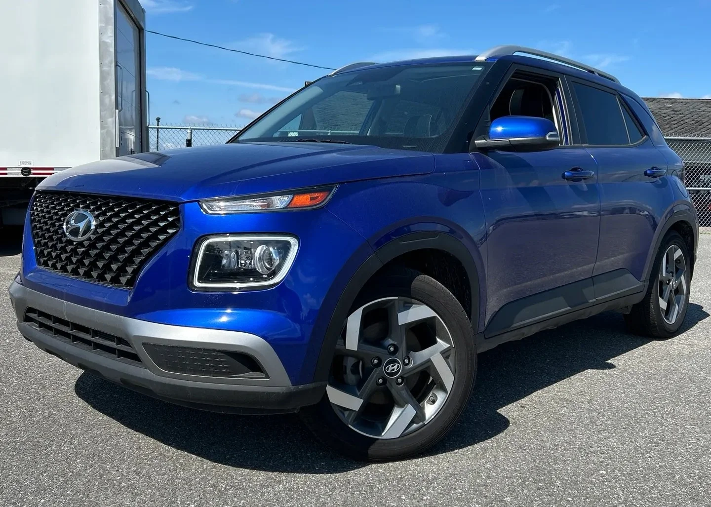 2023 HYUNDAI Venue Ultimate Toit ouvrant **en transit