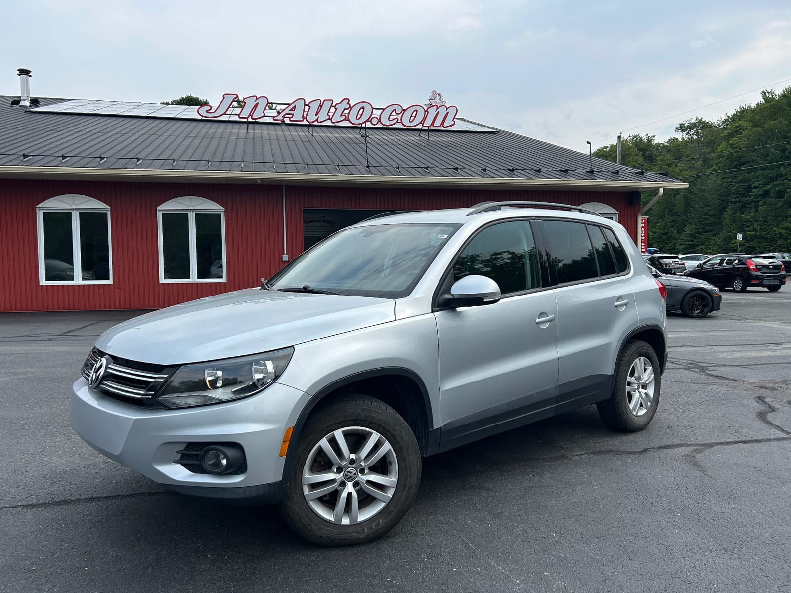 2017 Volkswagen Tiguan ST 2.0