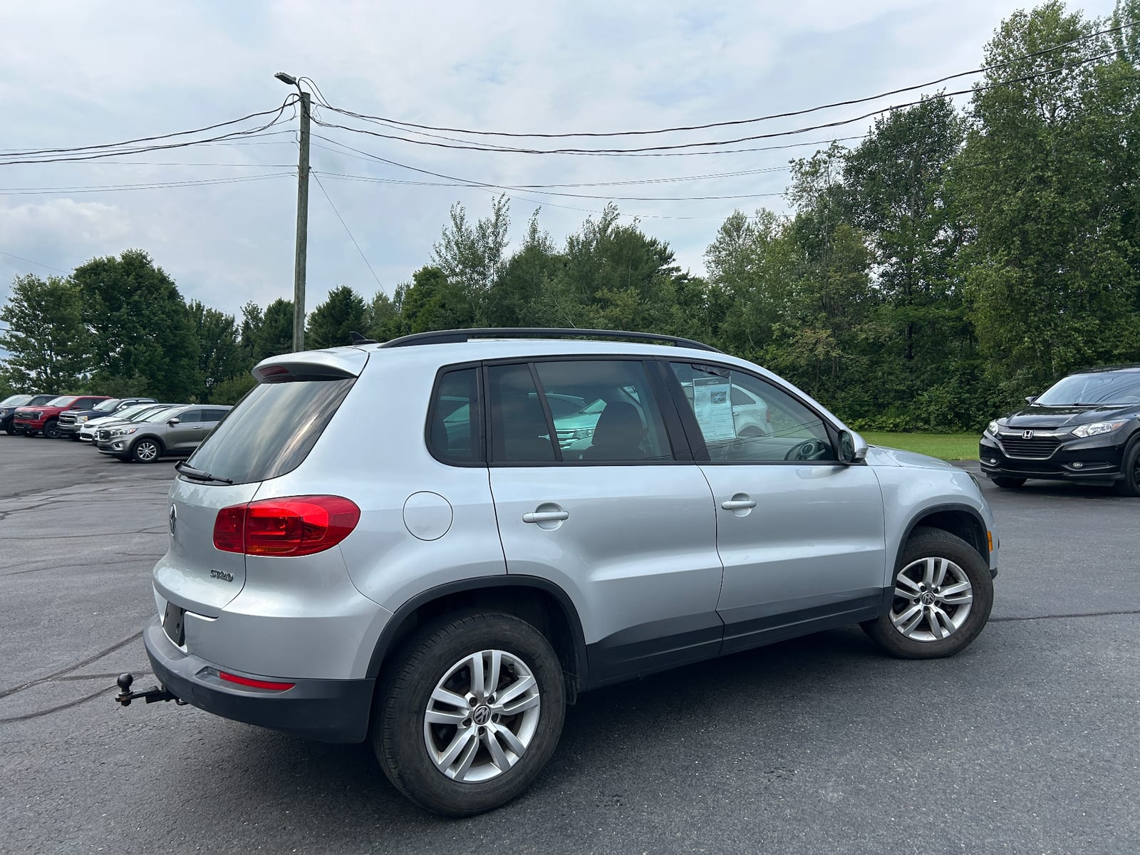 2017 Volkswagen Tiguan ST 2.0 vignette 4