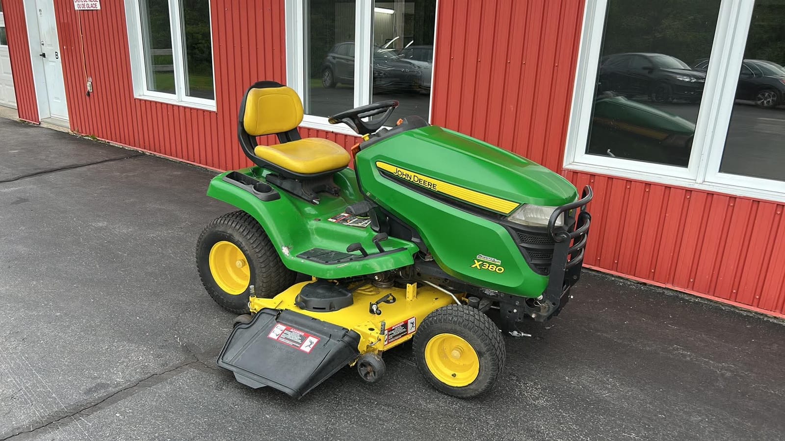2019 JOHN DEERE X380 340.4 HR