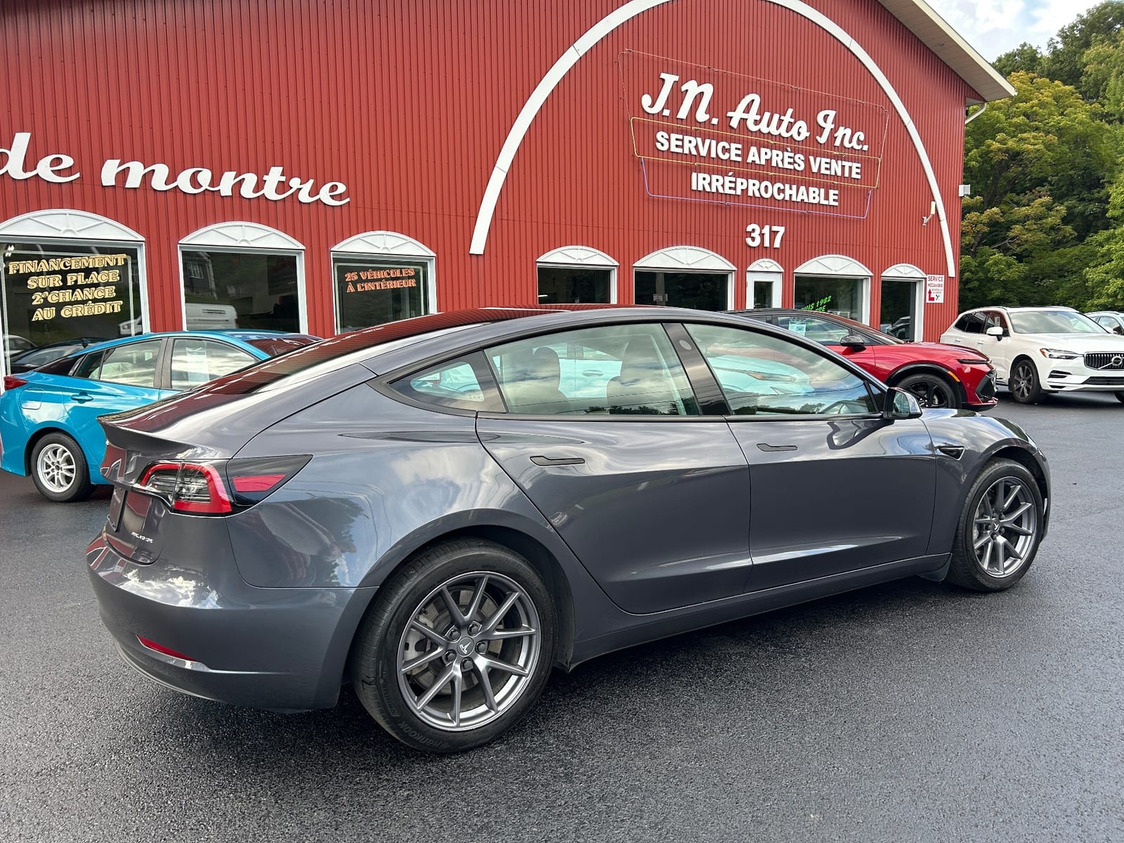 2023 tesla 3 LR AWD vignette 4