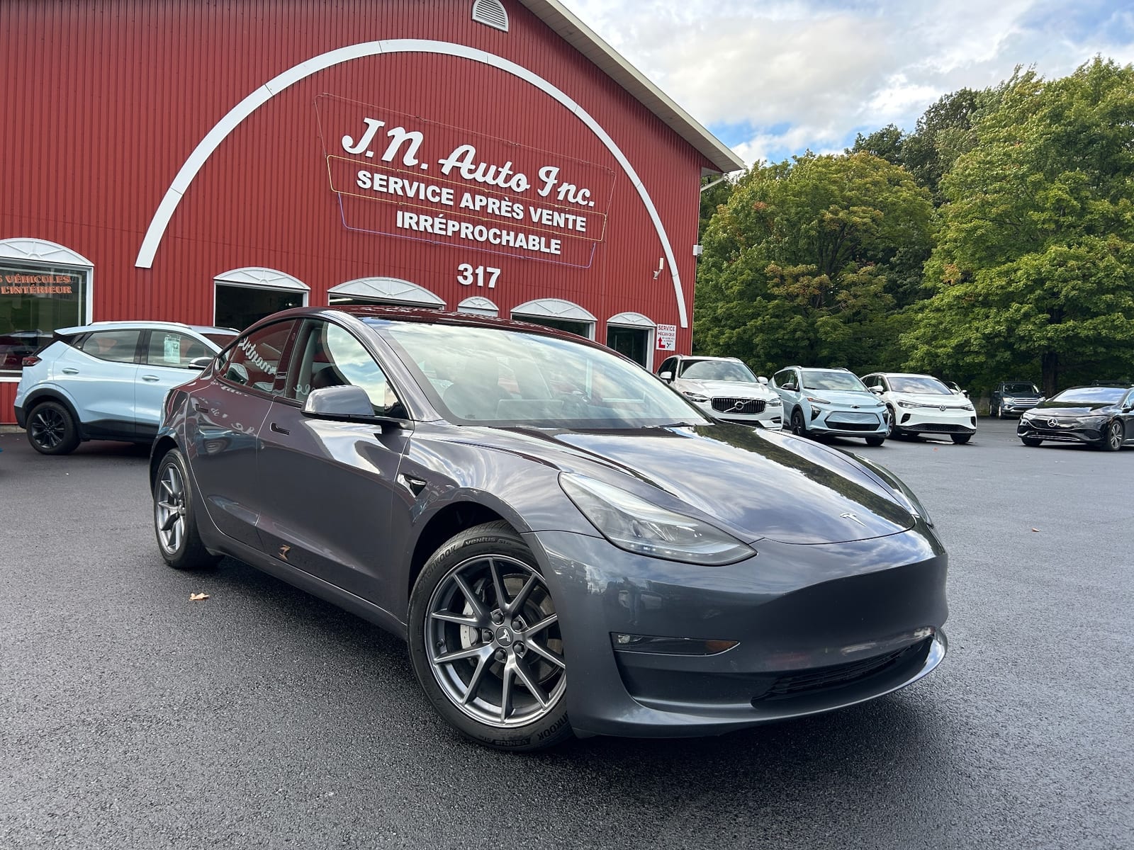 2023 tesla 3 LR AWD vignette 10