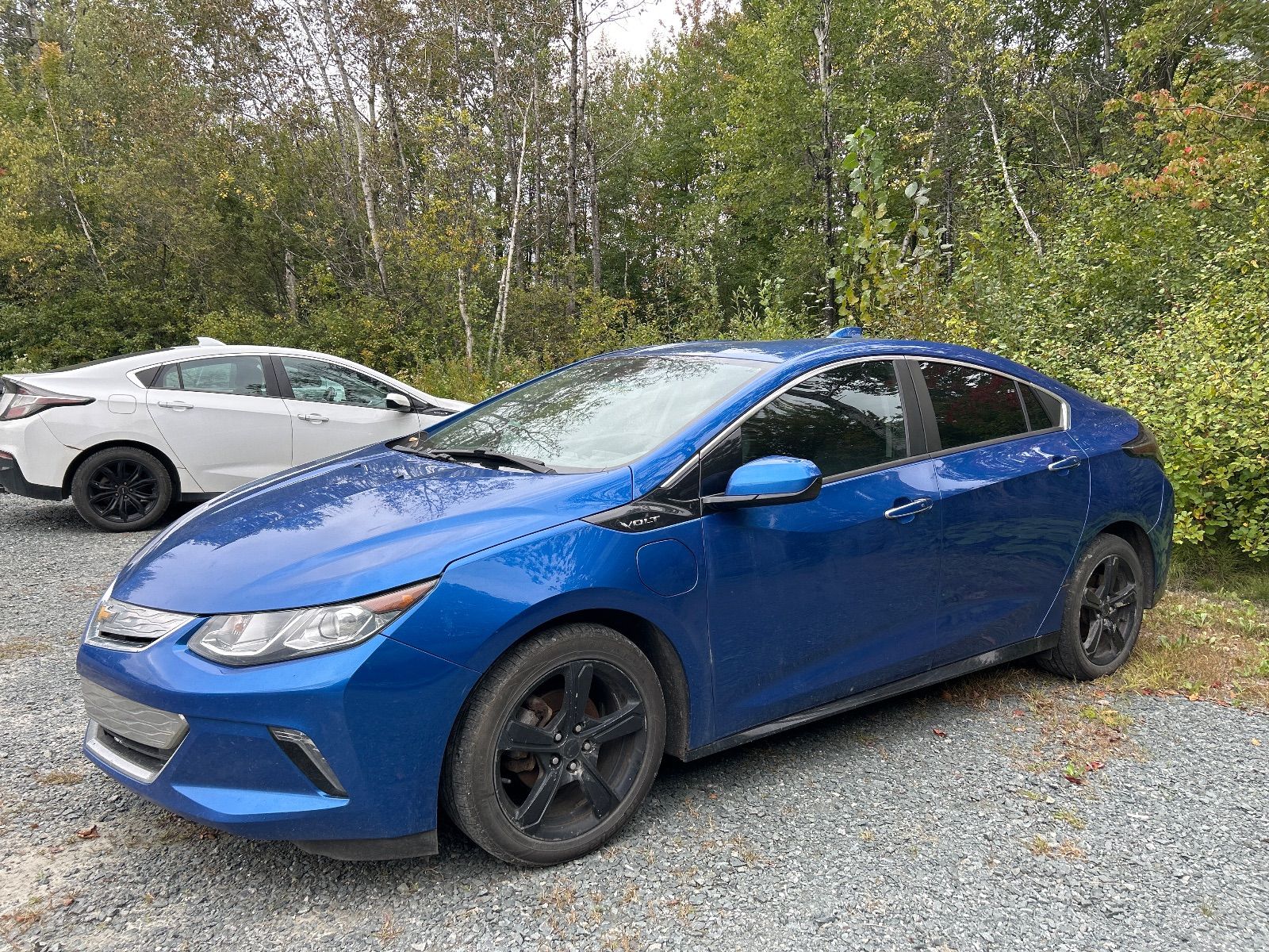 2017 CHEVROLET Volt (batterie défectueuse et frame pourri)
