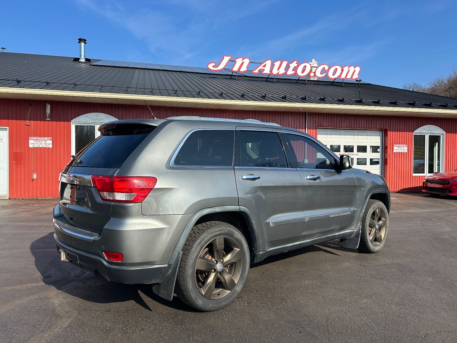 2011 JEEP Grand Cherokee Overland vignette 2