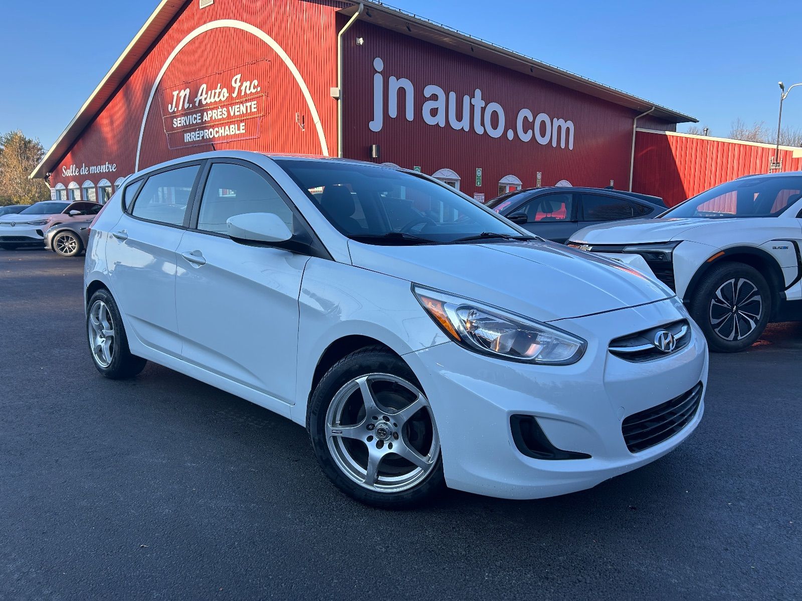 2017 HYUNDAI Accent SE - Photo 1