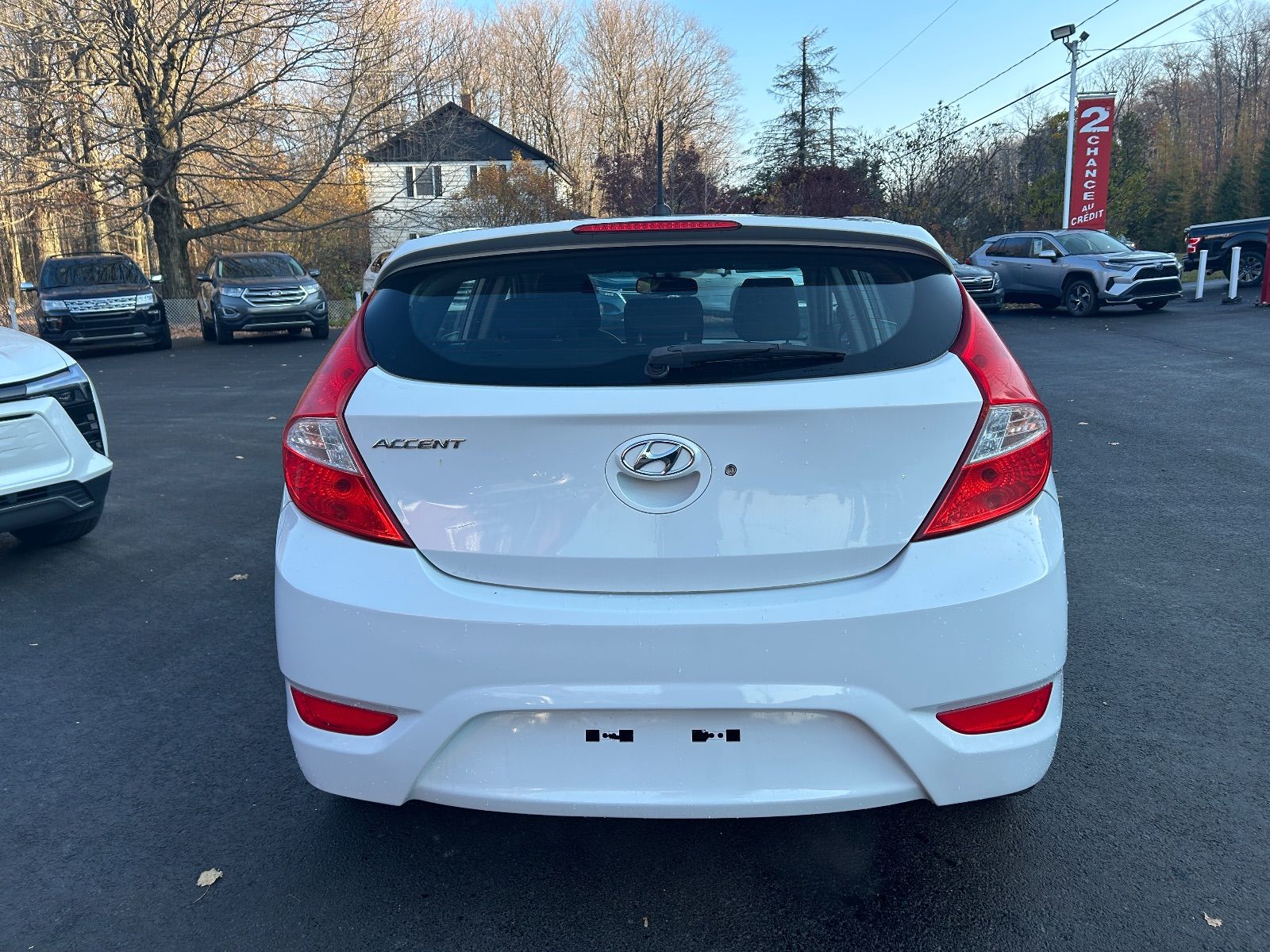 2017 HYUNDAI Accent SE vignette 2