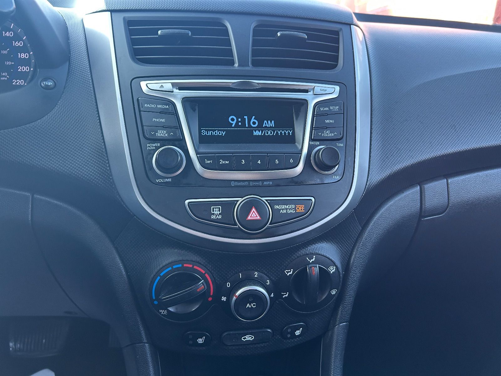 2017 HYUNDAI Accent SE vignette 12