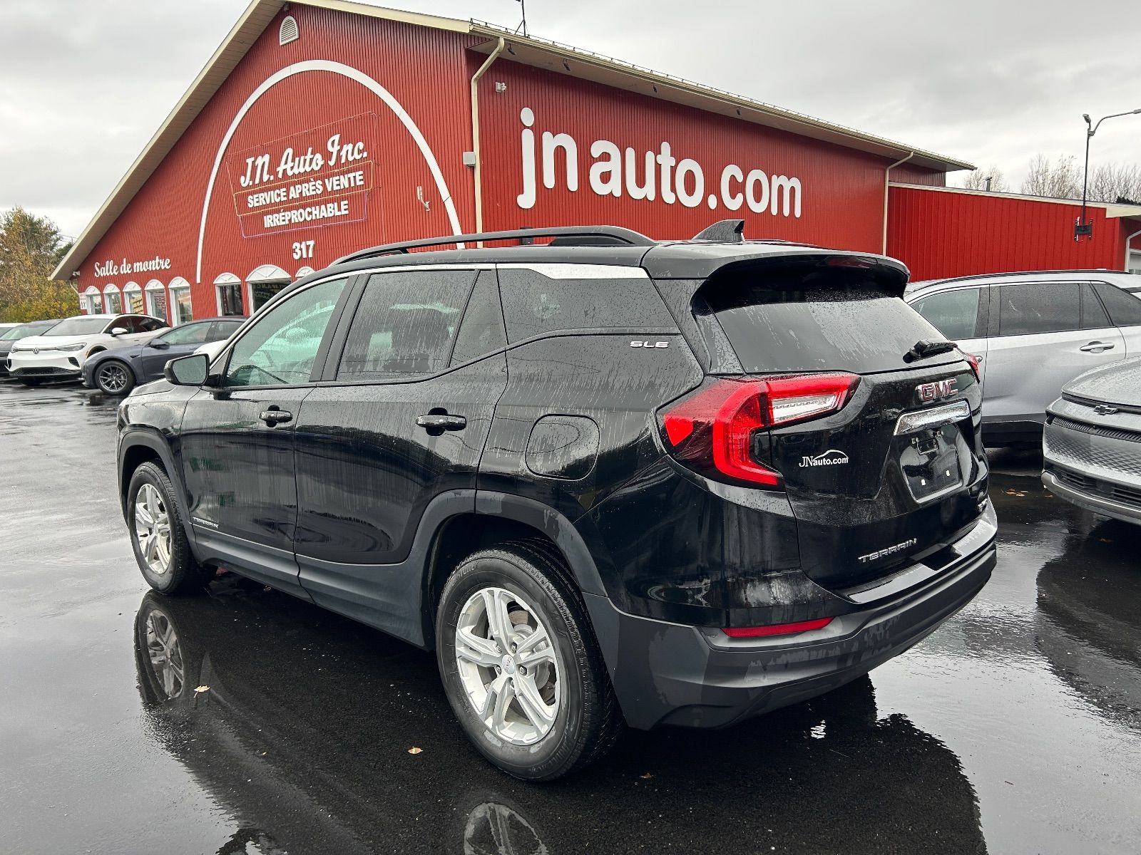 2022 GMC Terrain SLE AWD vignette 4